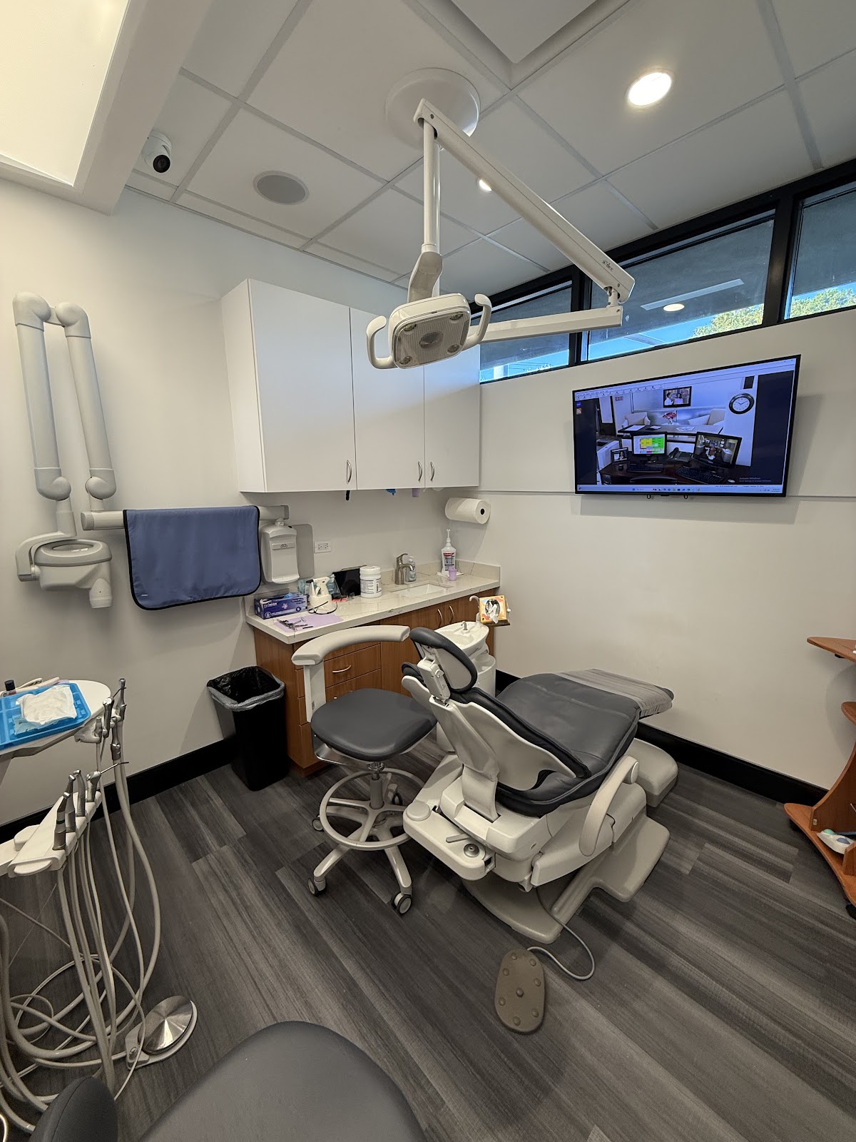 Homestead Dental modern treatment room